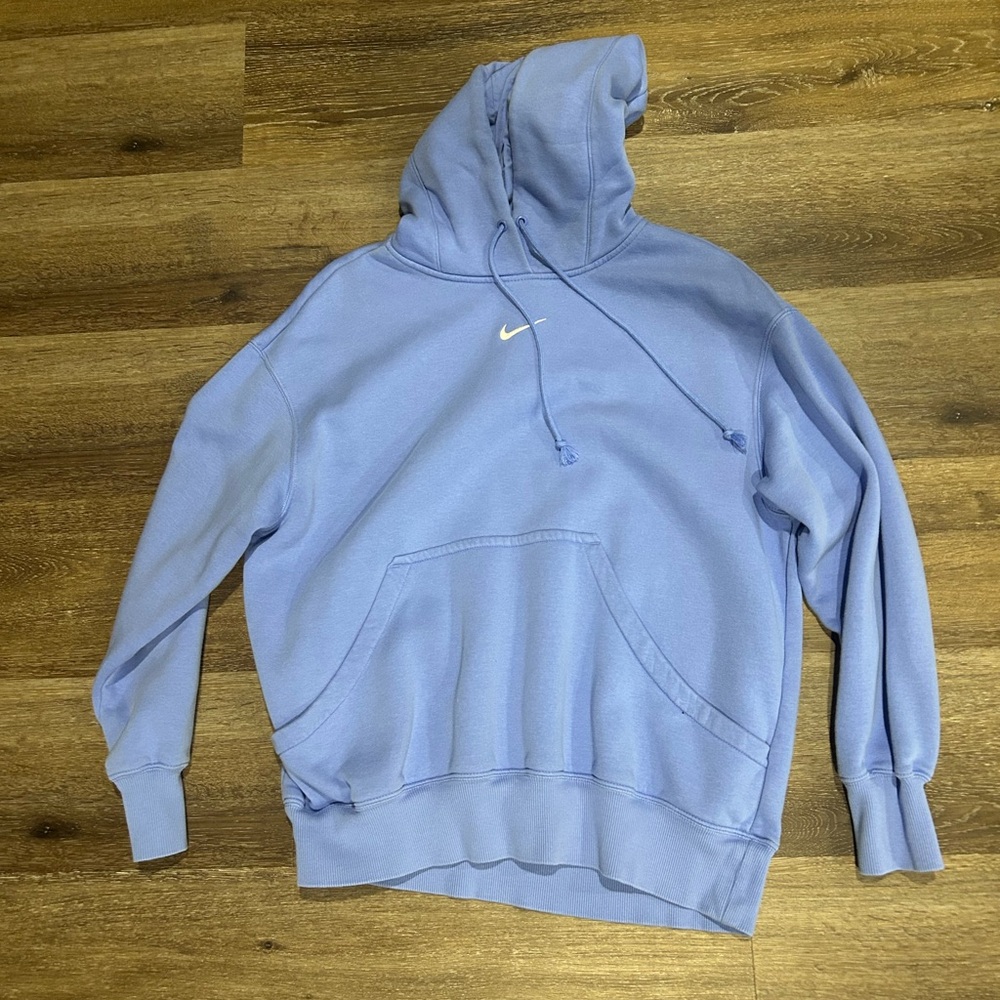 Women’s Periwinkle Nike Sweatshirt